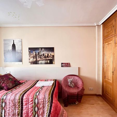 شقة Housingleon Ordono II المظهر الخارجي الصورة