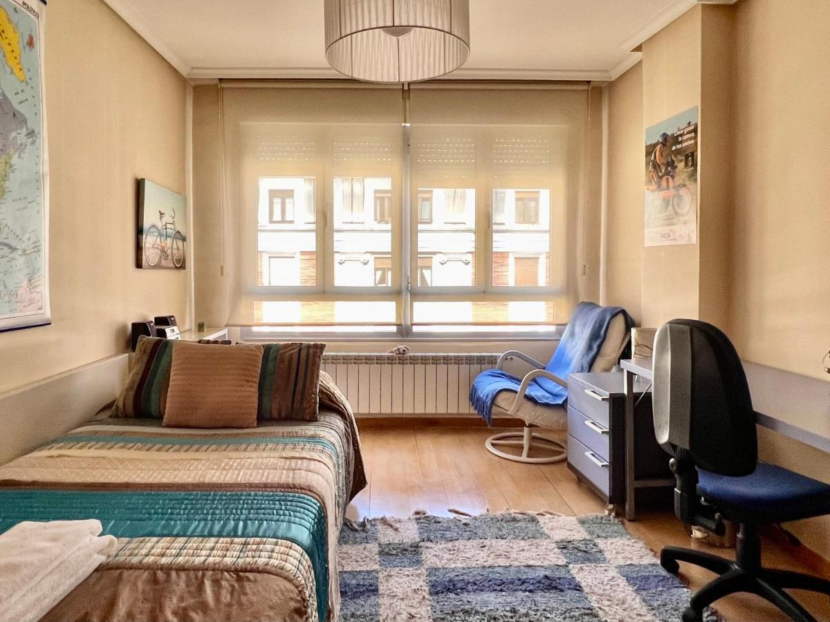 شقة Housingleon Ordono II المظهر الخارجي الصورة